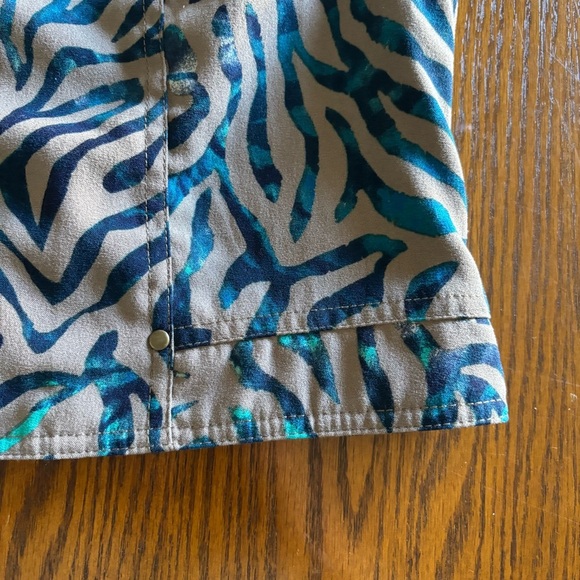 Multiples Vest Women's Size M Petite Khaki Green With Blue/turquoise Pattern - Picture 4 of 7